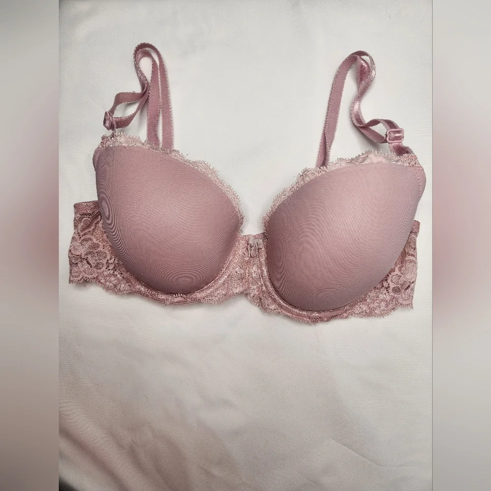 Victoria's Secret Angels Lined Demi Blush Lace Bra Women's Size 34C